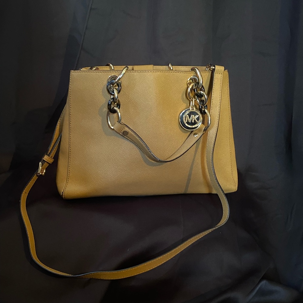 Michael Kors Women’s Leather Bag